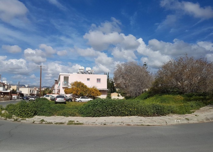 Residential Plot  For Sale  in  Moutallos