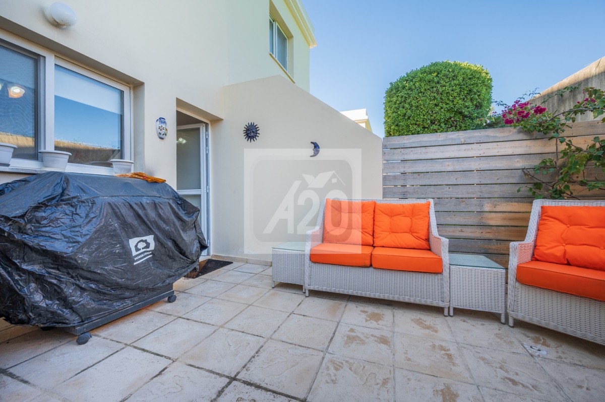 Полис, Полис Городской дом На продажу | 3110